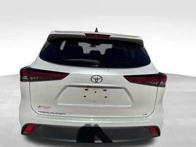 2022 Toyota Highlander LE