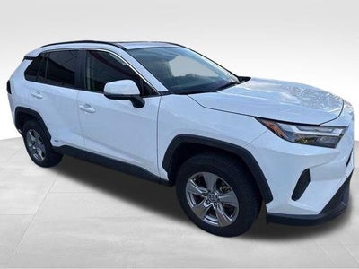 2022 Toyota RAV4 Hybrid XLE