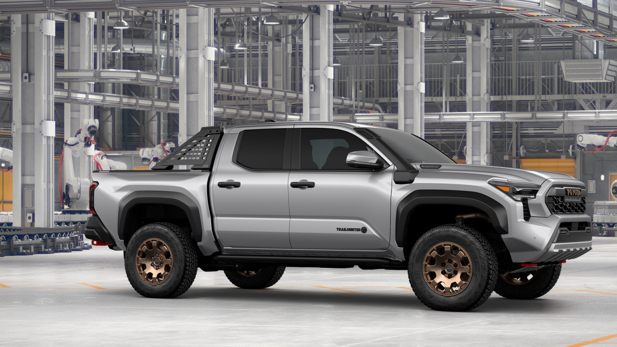 2026 Toyota Tacoma i-FORCE MAX Trailhunter