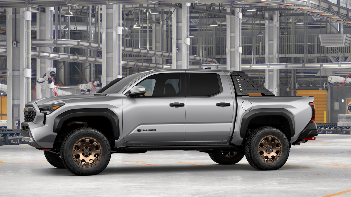 2026 Toyota Tacoma i-FORCE MAX Trailhunter
