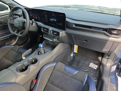 2025 Ford Mustang Dark Horse