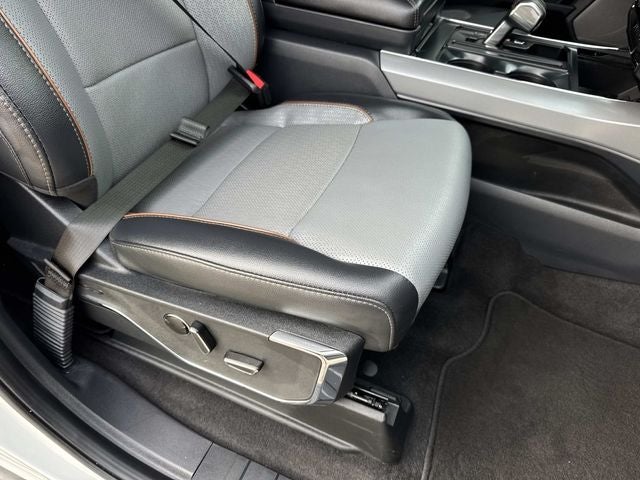 2024 Ford F-150 Lightning Lariat