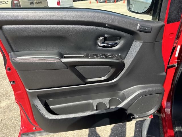 2024 Nissan Titan PRO-4X