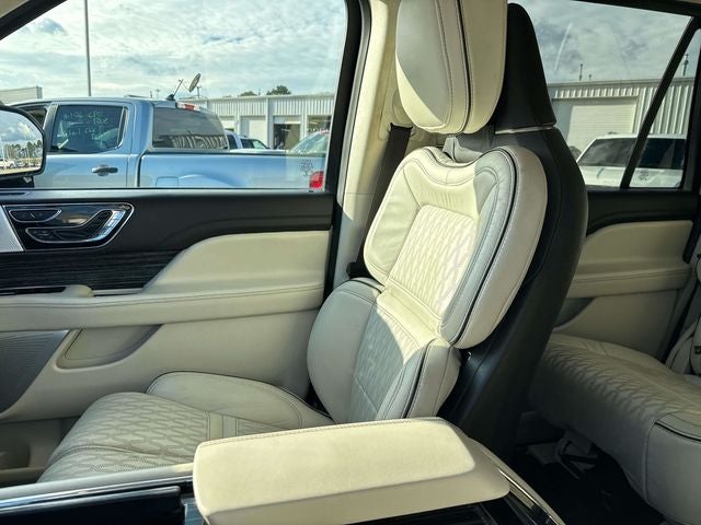 2022 Lincoln Navigator L L Black Label