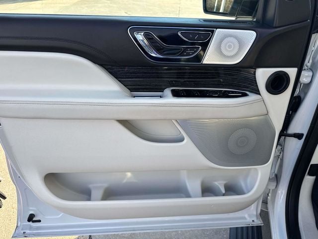 2022 Lincoln Navigator L L Black Label